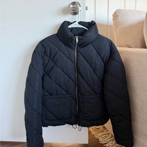 Zara Women's Black Puffer Jacket